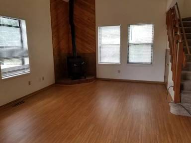 Main picture of 1932 Canyon Blvd