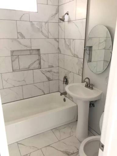 Main picture of 11818 S Main St