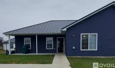 Main picture of 1702 Prey St