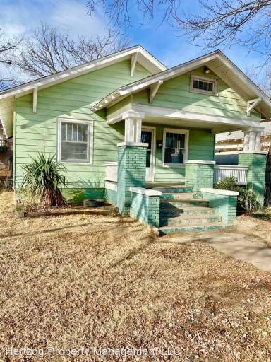 Main picture of 1120 S 9th St