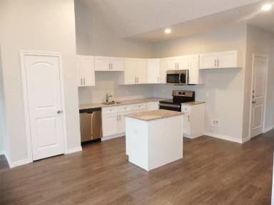 Main picture of 8083 County Road 436