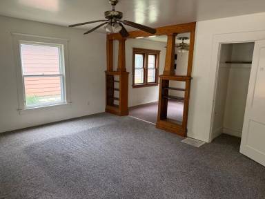 Main picture of 1903 Deyo St