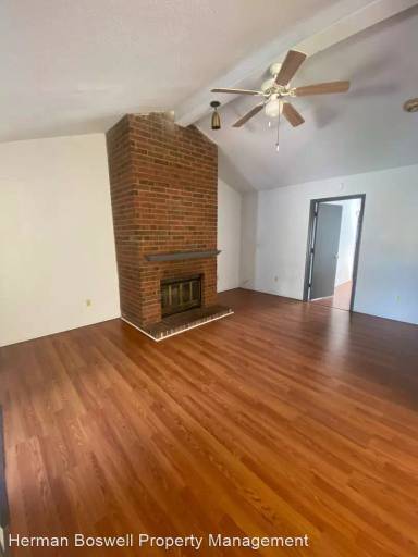 Main picture of 722 Woodland Ct