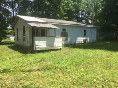 Main picture of 1140 E Lakeshore Dr