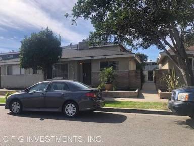 Main picture of 2279 Miner St