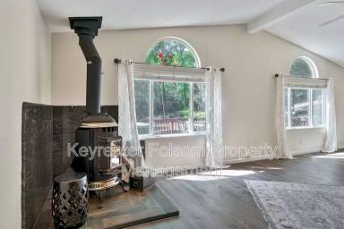 Main picture of 2541 Deer Brush Ln