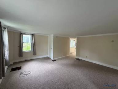 Main picture of 13 Wylie St