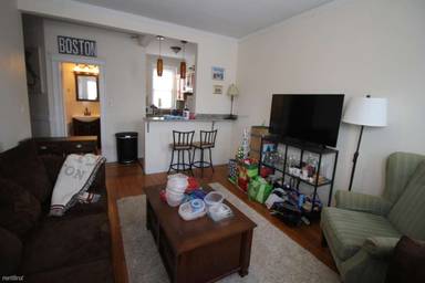 Main picture of 1842 Commonwealth Ave