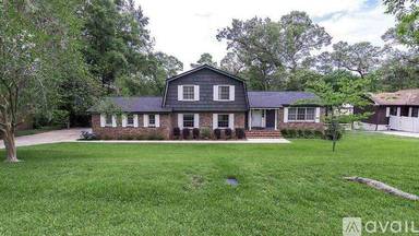 Main picture of 2410 Mexia Ave