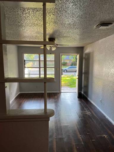 Main picture of 741 Navaho Trl