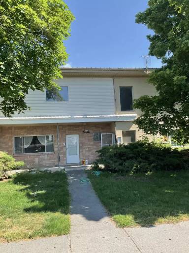 Main picture of 1385 Benton St