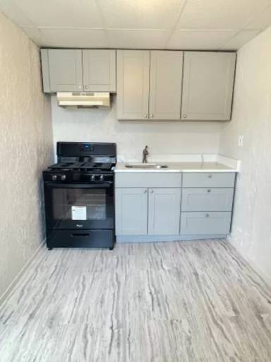 Main picture of 291 Newport Ave