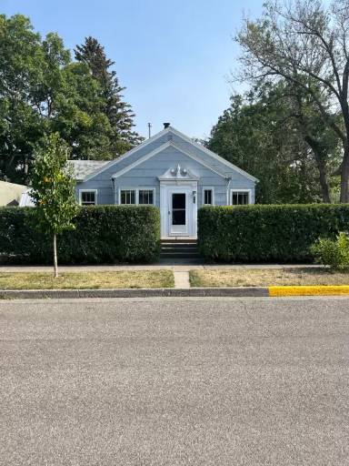 Main picture of 923 W Clark St