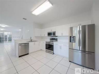 Main picture of 2138 Ensenada Ter