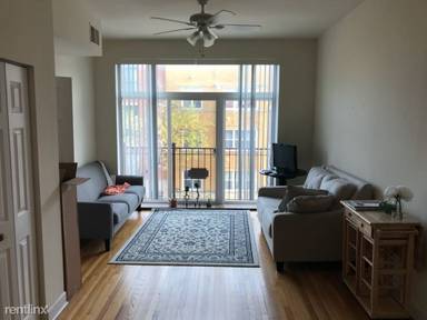 Main picture of 908 N Damen Ave