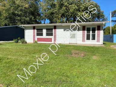 Main picture of 5912 Seneca Trl