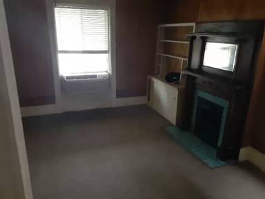 Main picture of 218 W Ashley St