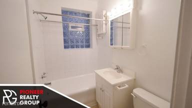 Main picture of 540 W Wellington Ave