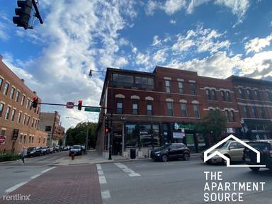 Main picture of 1501 W Fullerton Ave