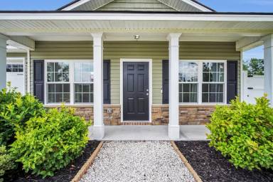 Main picture of 18 Baggs Cir SE