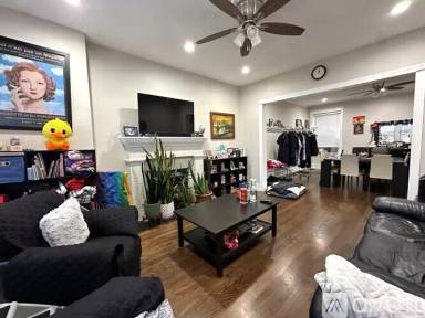 Main picture of 3418 N Halsted St