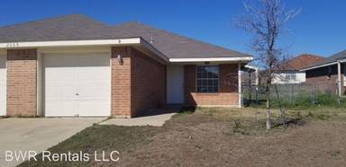 Main picture of 2603 Alma Dr