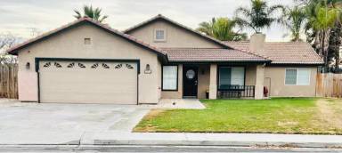 Main picture of 901 E Julia Way