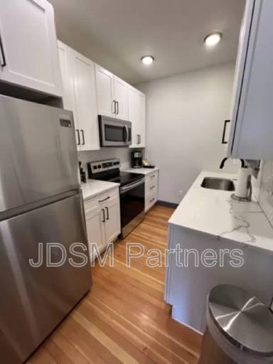 Main picture of 630 E 16th Ave
