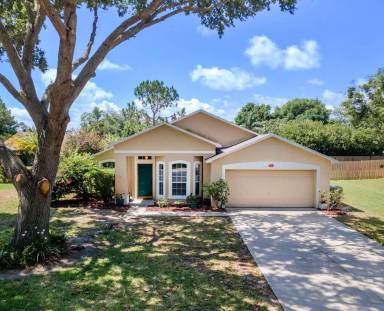 Main picture of 10208 Spring Moss Ave