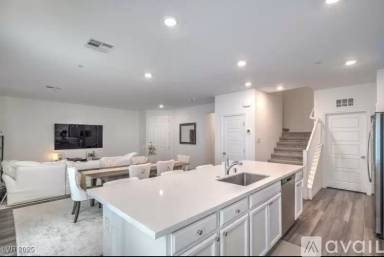 Main picture of 7318 N Decatur Blvd