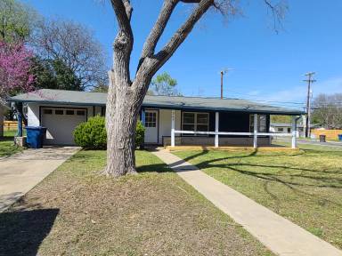 Main picture of 267 Brettonwood Dr