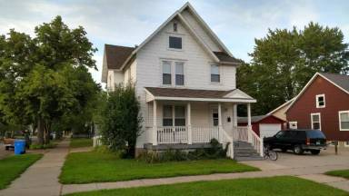 Main picture of 328 W Howard St