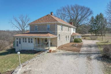Main picture of 400 Friendship Rd