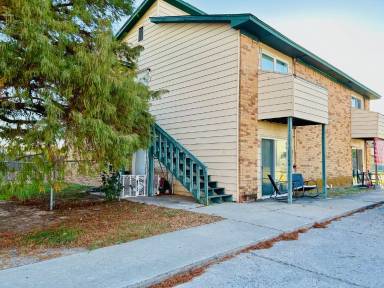 Main picture of 1410 Glen Oaks Ct