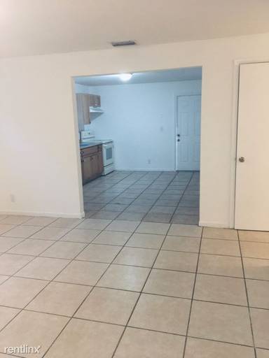 Main picture of 31 SW 6th St