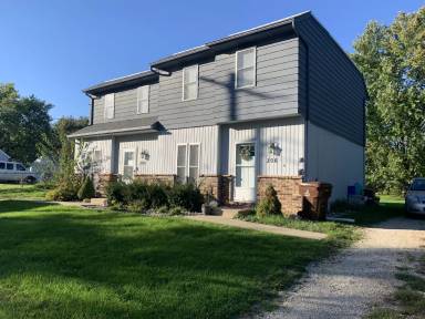Main picture of 306 W Vermontville Hwy