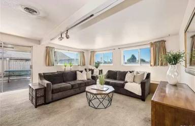 Main picture of 9442 Pacific Ave