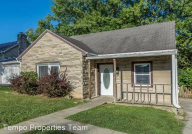 Main picture of 1305 S Lincoln St