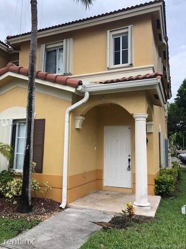 Main picture of 8305 NW 108th Ave