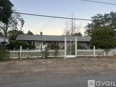 Main picture of 6611 52nd Ave W