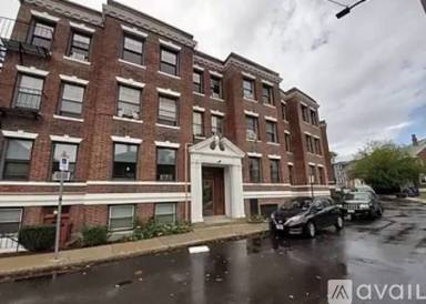 Main picture of 100 Lanark Rd
