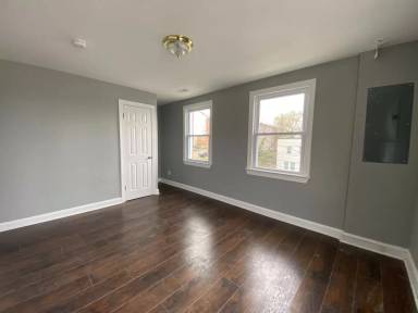 Main picture of 919 47th St NE