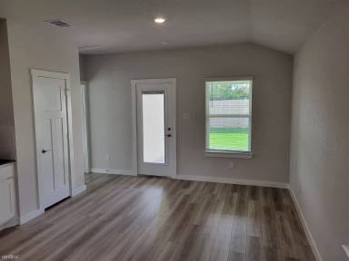 Main picture of 1110 Amistad Loop