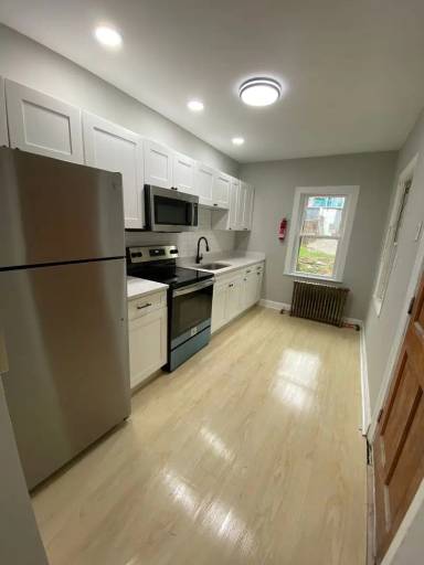 Main picture of 231 Wunder St