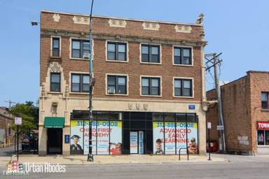 Main picture of 818 W Diversey Pkwy