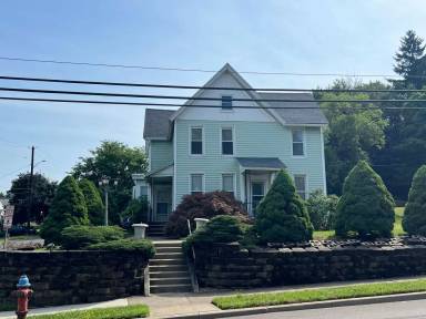 Main picture of 9 Burr Ave