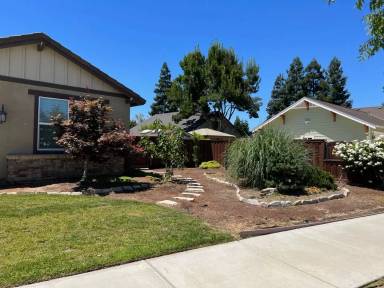 Main picture of 837 John Roos Ave