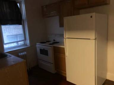 Main picture of 16 E 4th St