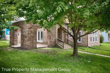 Main picture of 2061 Bellefontaine St