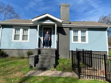 Main picture of 2327 Cedar Ln